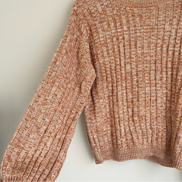 BlankNYC Heather Ribbed Knit Crewneck Sweater Size Medium NWT - Picture 5 of 8
